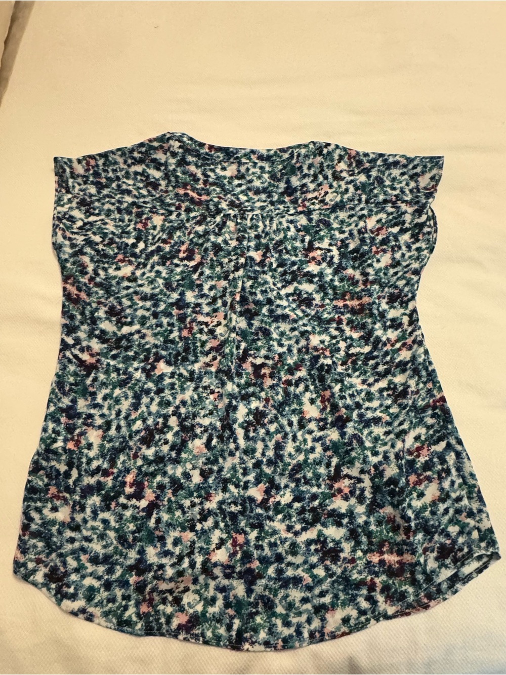 Banana Republic Navy Multi Floral Pleated Cap Sleeve Blouse - Picture 5 of 7